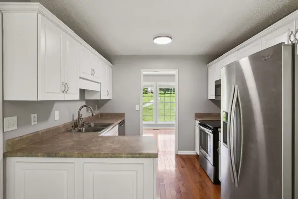 $455,900 | 1040 Heatherwood Road, Pleasant View, TN 37146