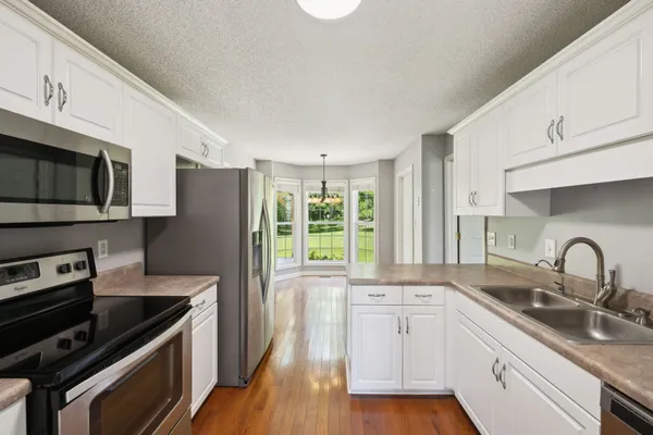 $455,900 | 1040 Heatherwood Road, Pleasant View, TN 37146