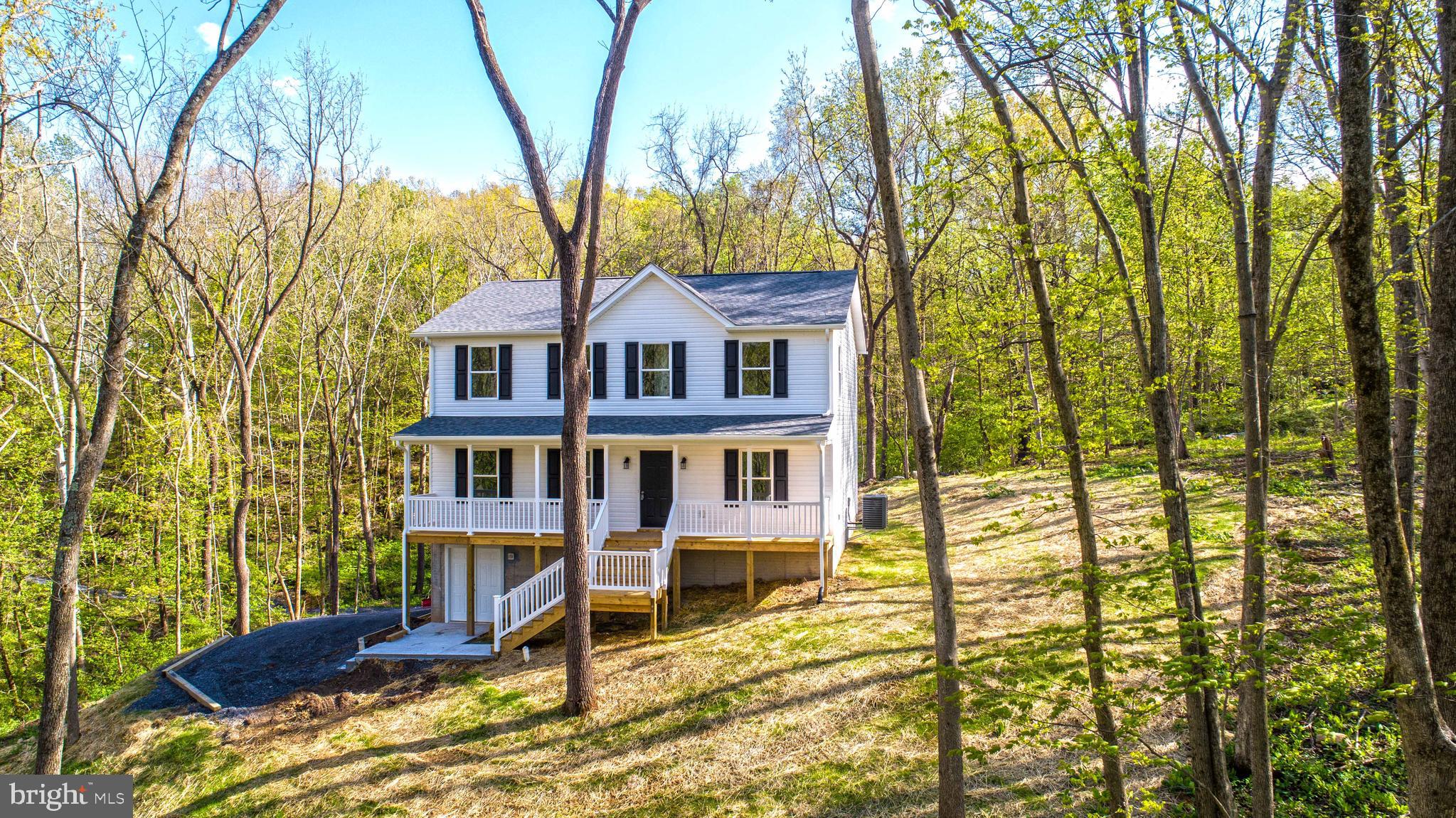 Front of Home facing the Shenandoah River