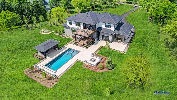 $2,995,000 | 25 Rolling Hills Drive, Barrington, IL 60010