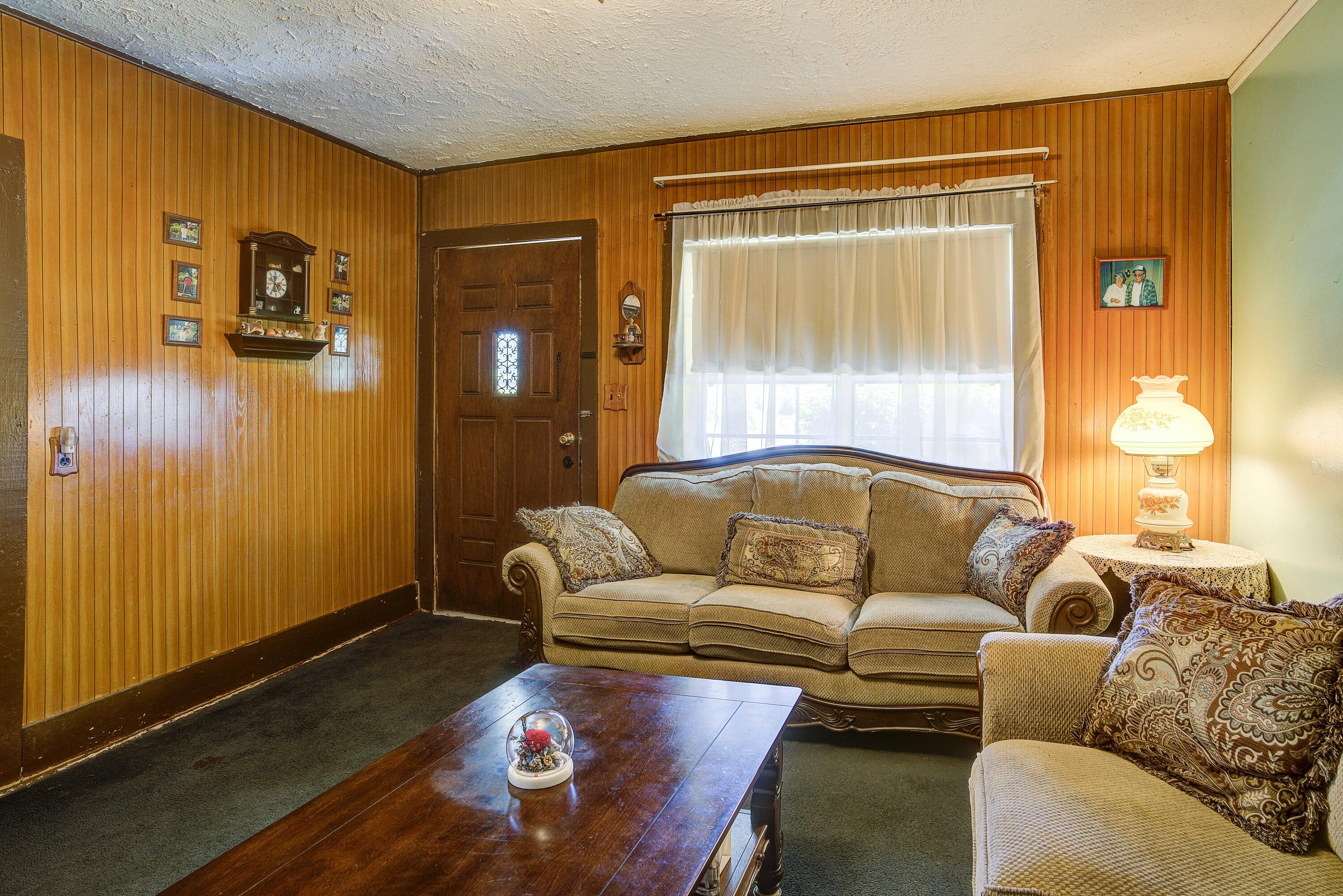 1694 Mullins Road Russellville, TN 37860 - Photo 3 of 27 Mullins--2