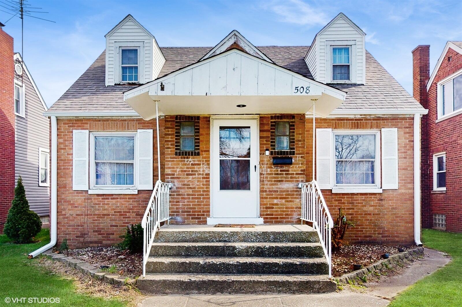 508 173rd Street Hammond, IN 46324 - Photo 2 of 61 1600x1066