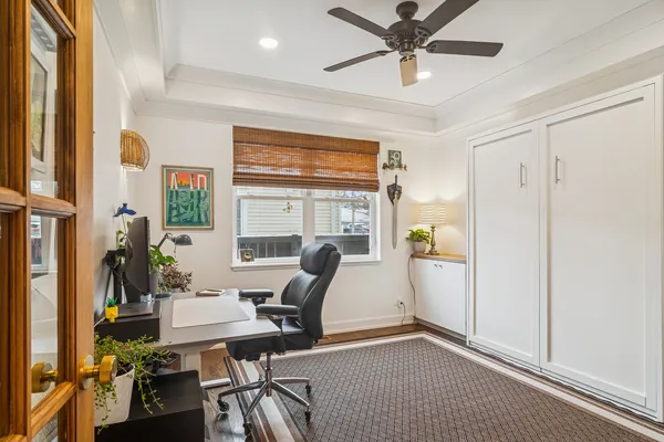 $1,050,000 | 302 North Elm Street, Mount Prospect, IL 60056