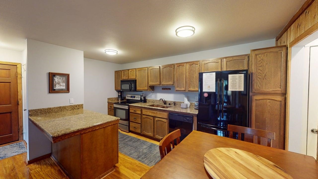 153 Lake Mary Road, Unit 113 Mammoth Lakes, CA 93546 - Photo 8 of 12