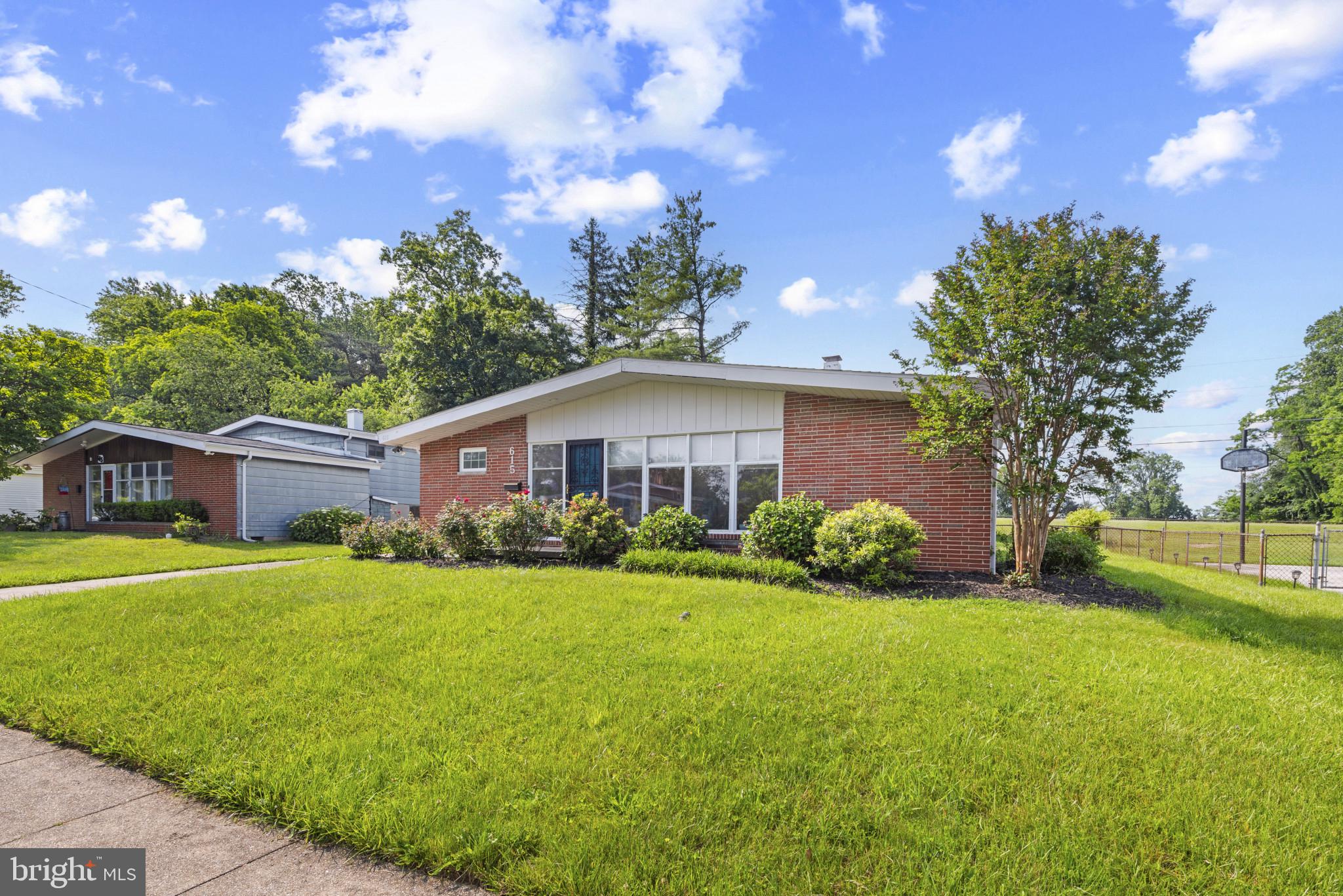 615 Kahn Drive Baltimore, MD 21208 - Photo 2 of 35