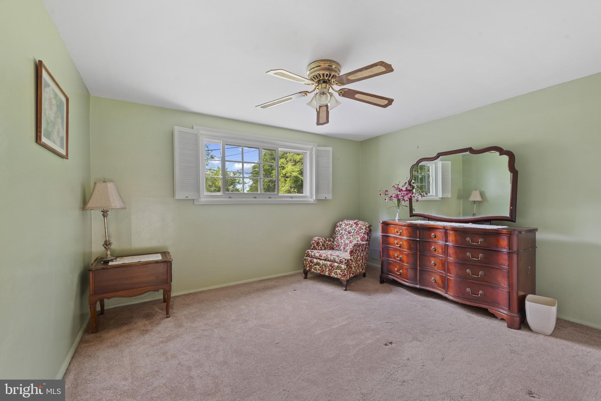 615 Kahn Drive Baltimore, MD 21208 - Photo 22 of 35 Bedroom 2