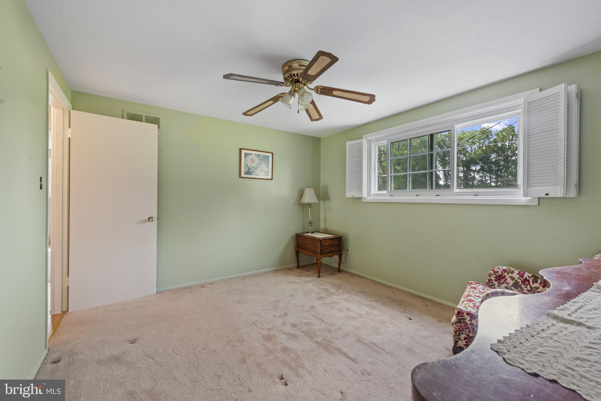 615 Kahn Drive Baltimore, MD 21208 - Photo 24 of 35 Bedroom 2