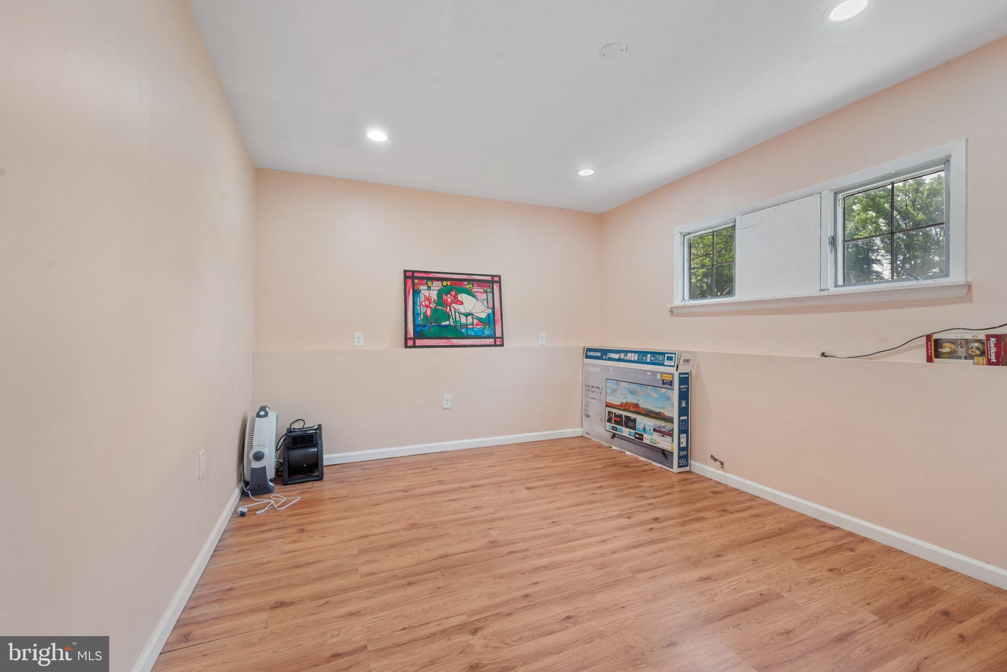 615 Kahn Drive Baltimore, MD 21208 - Photo 28 of 35 Bedroom 4