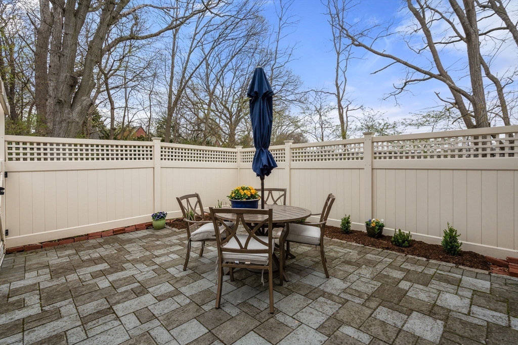 11 Oak Street, Unit 16 Wellesley, MA 02482 - Photo 23 of 27