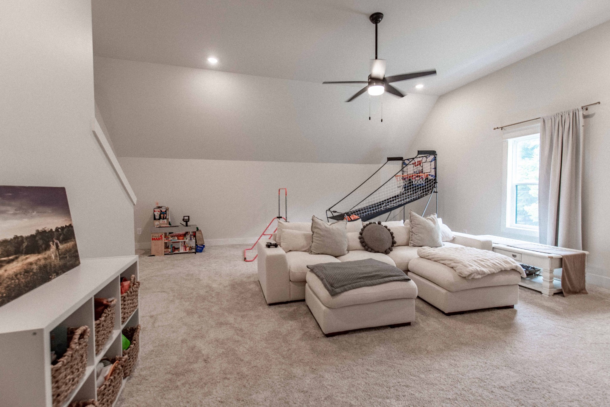 519 Ab Wade Road Portland, TN 37148 - Photo 41 of 49 a living room with furniture and a window