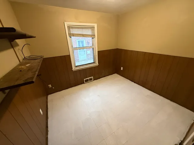 $134,500 | 17697 Norborne, Redford, MI 48240