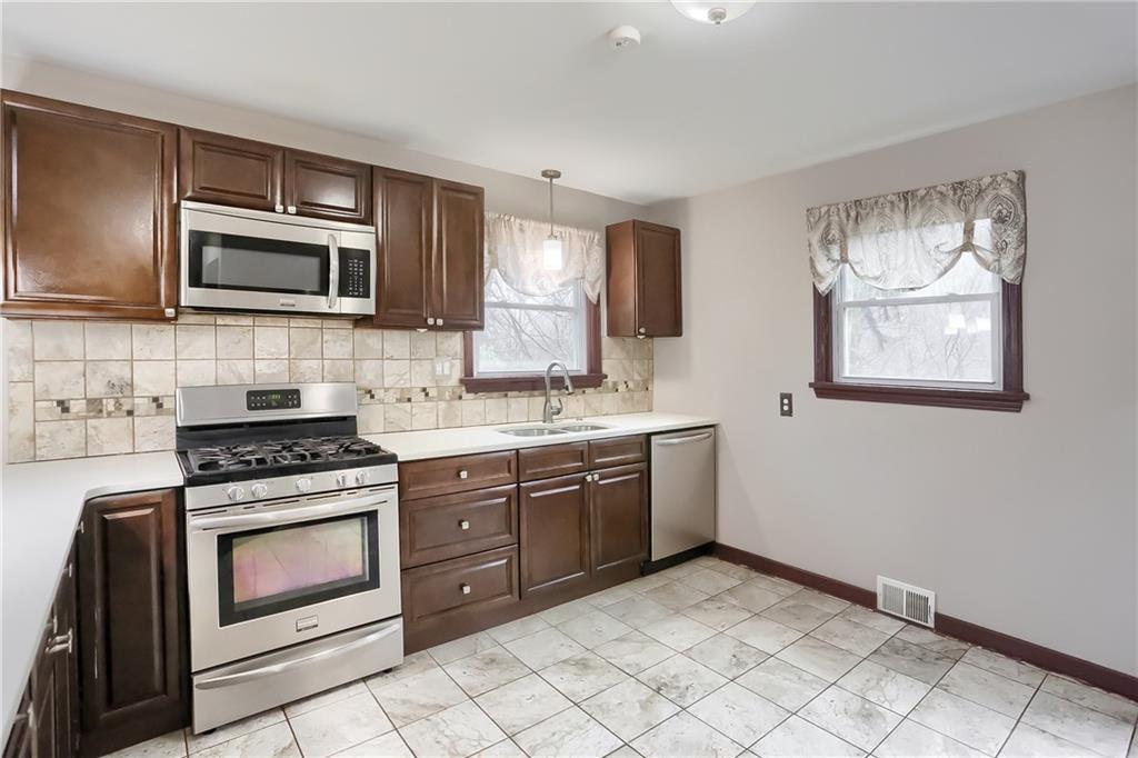307 Harmony Road Pittsburgh, PA 15237 - Photo 15 of 24 Gallery Image 15