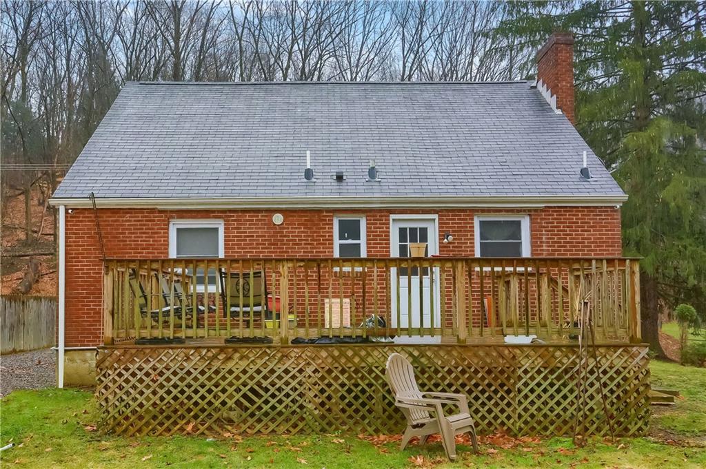 307 Harmony Road Pittsburgh, PA 15237 - Photo 2 of 24 Gallery Image 2