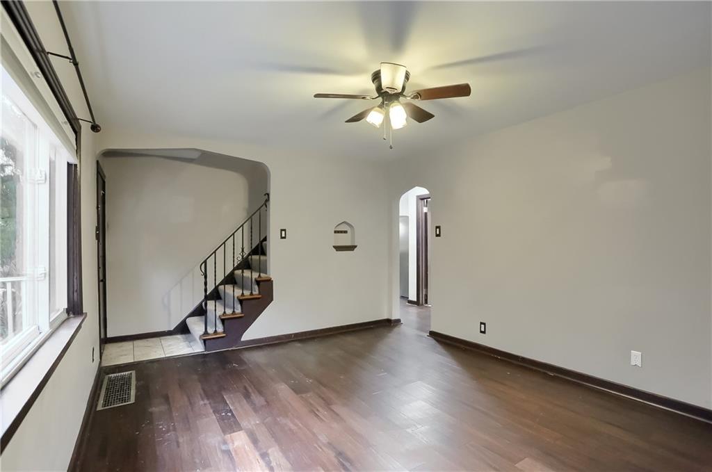 307 Harmony Road Pittsburgh, PA 15237 - Photo 8 of 24 Gallery Image 8