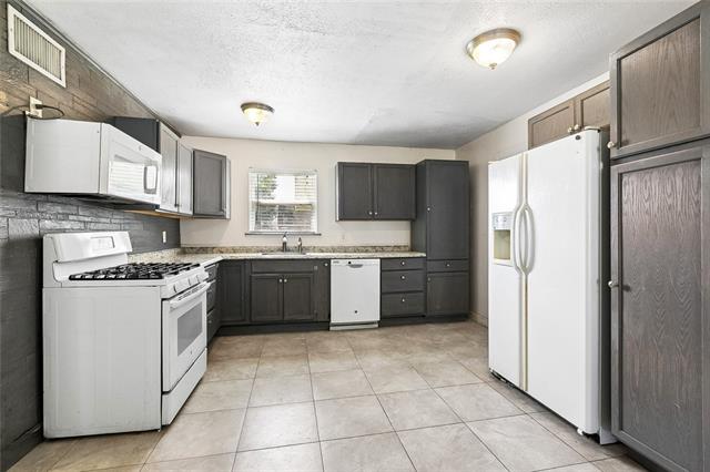 421 Holy Cross Place Kenner, LA 70065 - Photo 14 of 29