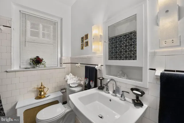 $2,000,000 | 2101 Connecticut Avenue Northwest, Unit 6, Washington, DC 20009