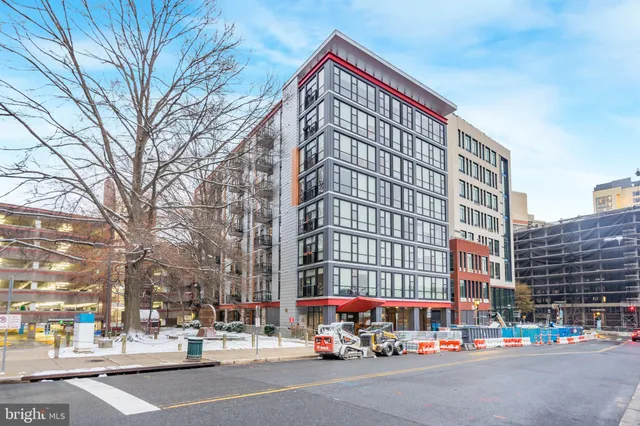 $275,000 | 1320 Fenwick Lane, Unit 7, Silver Spring, MD 20910