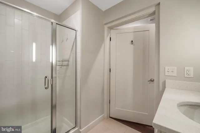 $275,000 | 1320 Fenwick Lane, Unit 7, Silver Spring, MD 20910