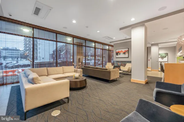 $275,000 | 1320 Fenwick Lane, Unit 7, Silver Spring, MD 20910