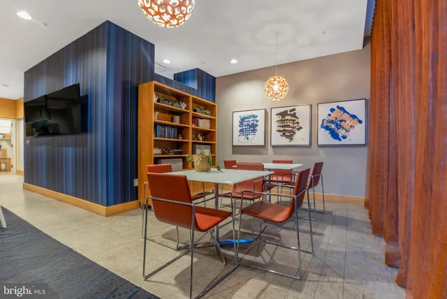 $275,000 | 1320 Fenwick Lane, Unit 7, Silver Spring, MD 20910