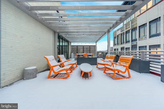 $275,000 | 1320 Fenwick Lane, Unit 7, Silver Spring, MD 20910