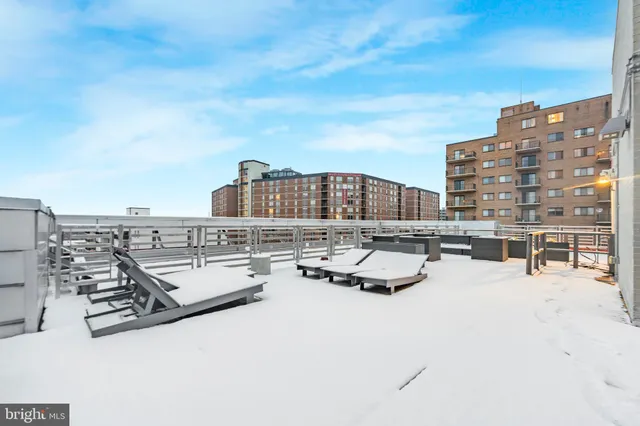 $275,000 | 1320 Fenwick Lane, Unit 7, Silver Spring, MD 20910