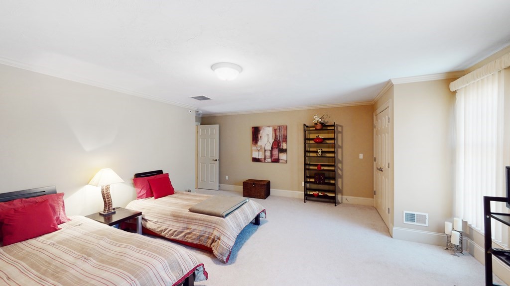 52 Hummock Way, Unit 52 Hudson, MA 01749 - Photo 4 of 31