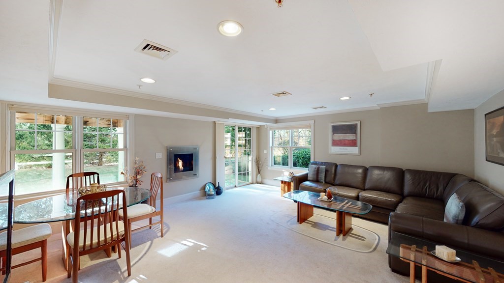 52 Hummock Way, Unit 52 Hudson, MA 01749 - Photo 7 of 31