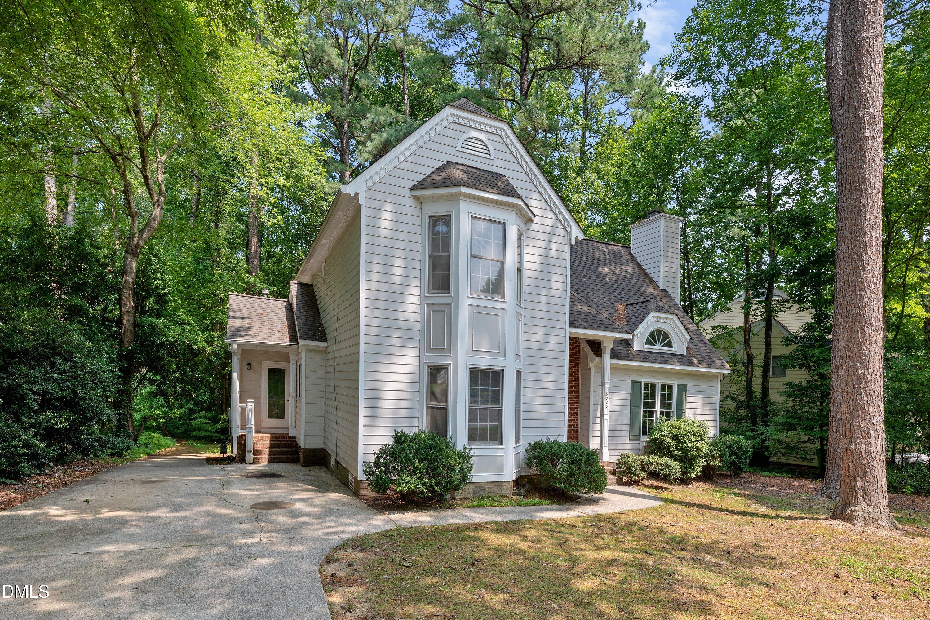 5325 Fairmead Circle Raleigh, NC 27613 - Photo 2 of 43 02-5325 Fairmead_0674
