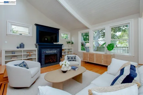 $2,495,000 | 1003 Morton Street, Alameda, CA 94501