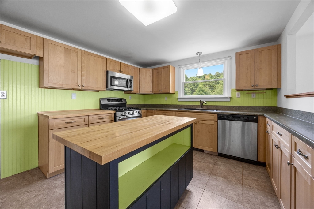 418 Massasoit Trail Brewster, MA 02631 - Photo 7 of 42
