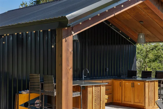 $2,350,000 | 7541 Halamicek Loop, Fayetteville, TX 78940