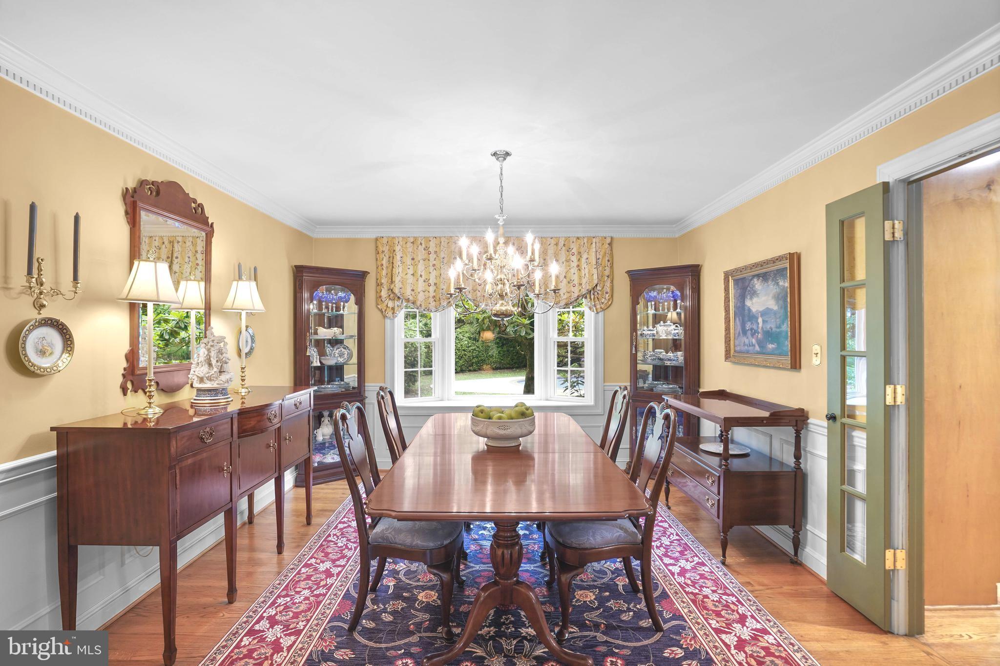 1220 Buckingham Road Arnold, MD 21012 - Photo 15 of 42 Dining room off living room & kitchen