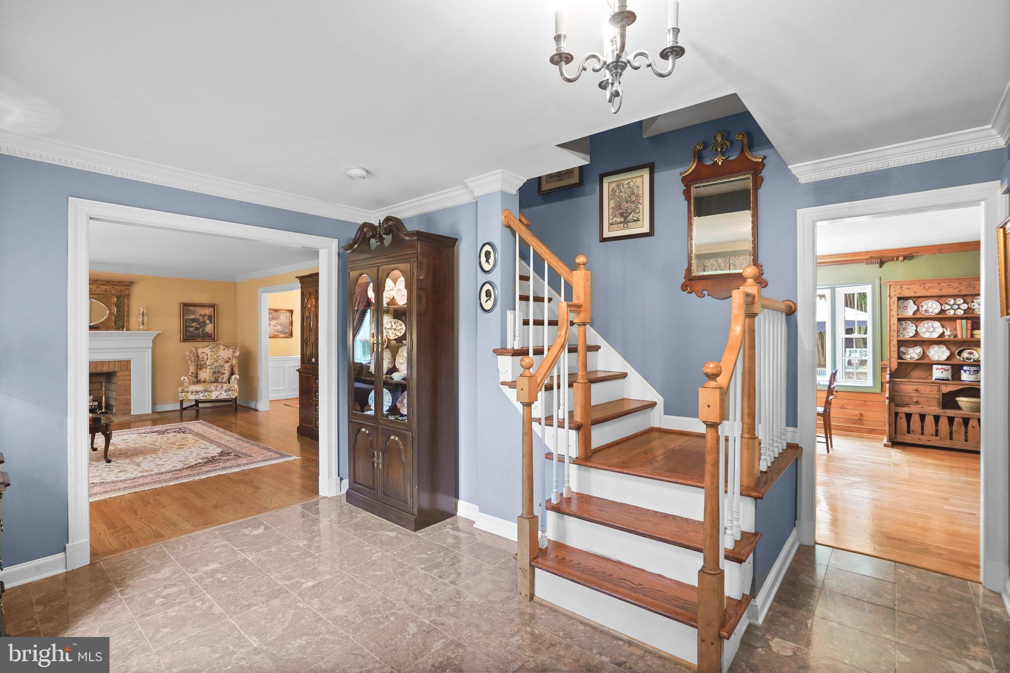 1220 Buckingham Road Arnold, MD 21012 - Photo 16 of 42 Entry foyer