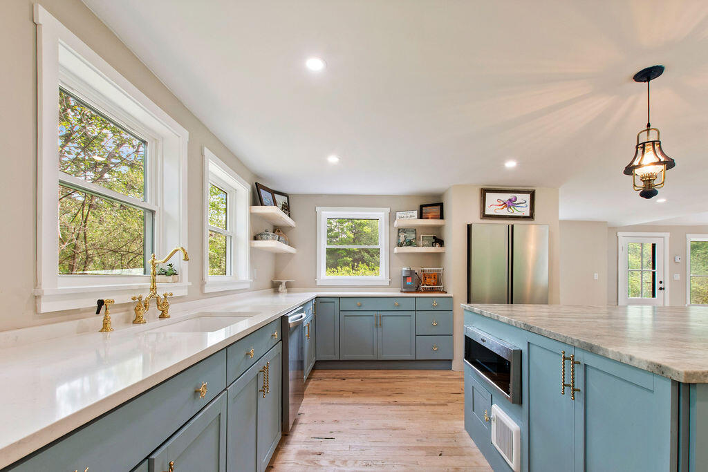 3 Bartlett Road Kittery, ME 03905 - Photo 13 of 70 Kitchen