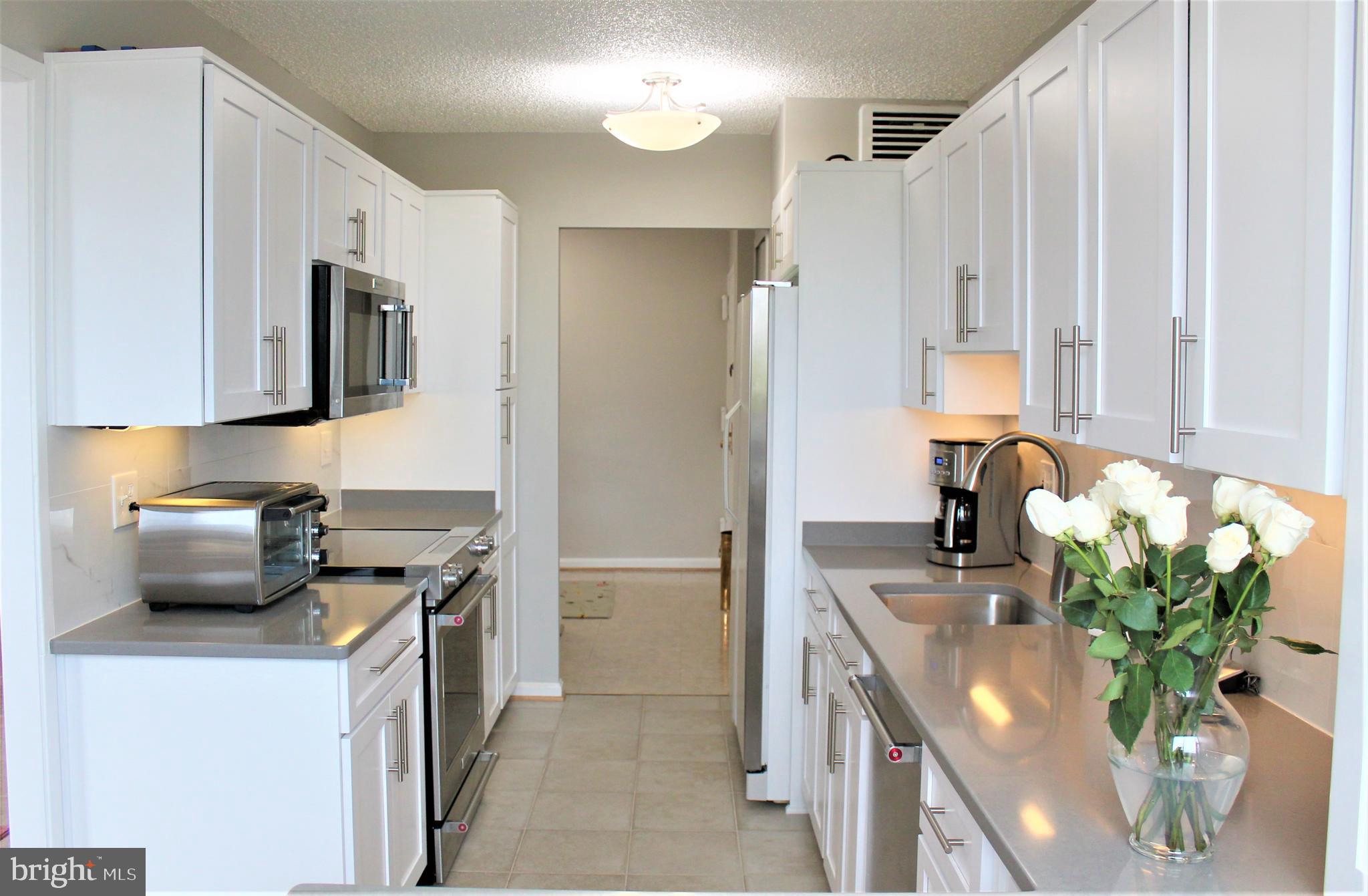 1800 Old Meadow Road, Unit 101 McLean, VA 22102 - Photo 3 of 50