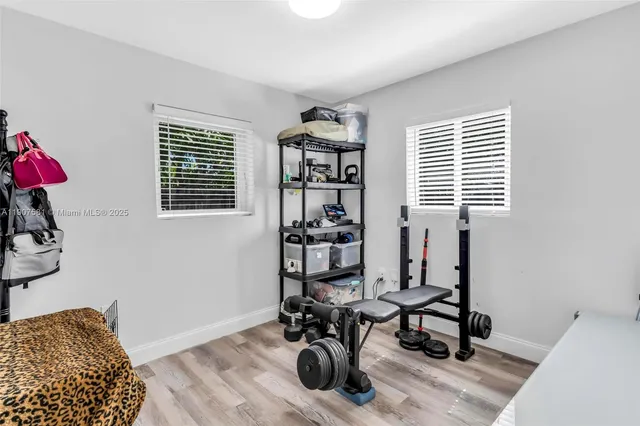 $520,000 | 330 North 70th Avenue, Hollywood, FL 33024