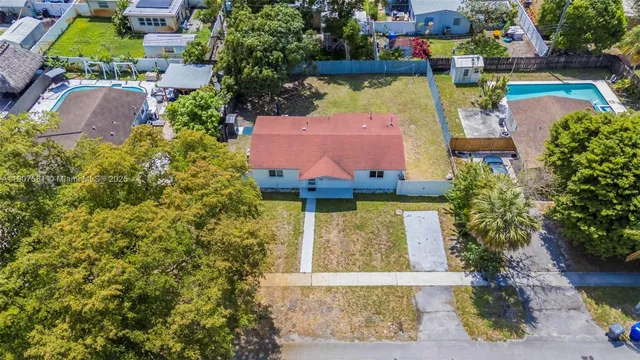$520,000 | 330 North 70th Avenue, Hollywood, FL 33024