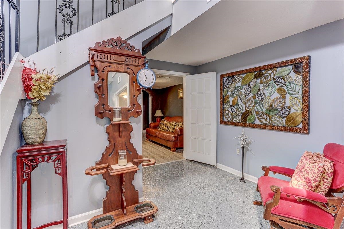 3700 Lakeview Road Memphis, TN 38116 - Photo 12 of 40 a view of a room with gym equipment