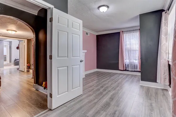 $357,900 | 3700 Lakeview Road, Memphis, TN 38116