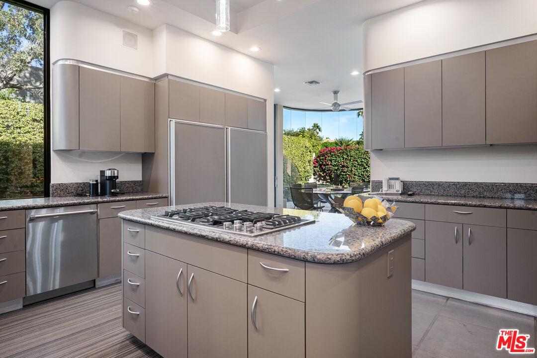 6 Rocky Lane Rancho Mirage, CA 92270 - Photo 25 of 58