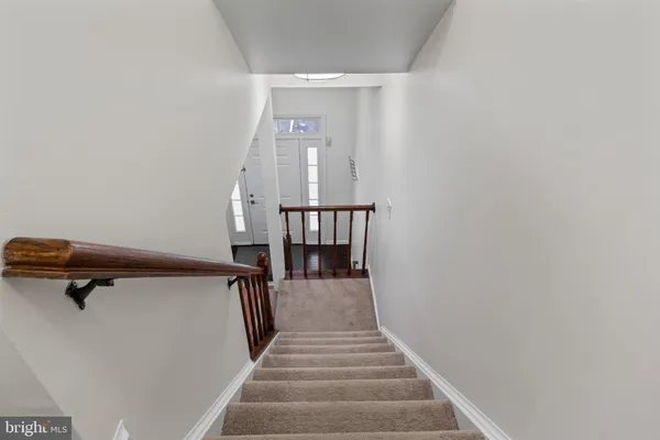 $3,600 | 5412 Wycklow Court, Alexandria, VA 22304