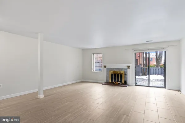 $3,600 | 5412 Wycklow Court, Alexandria, VA 22304