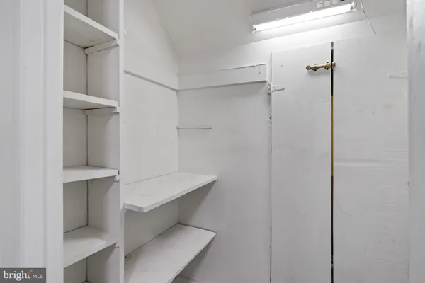 $3,600 | 5412 Wycklow Court, Alexandria, VA 22304