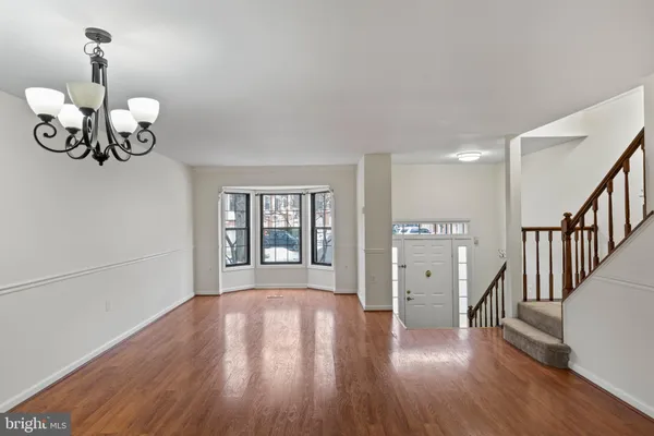 $3,600 | 5412 Wycklow Court, Alexandria, VA 22304