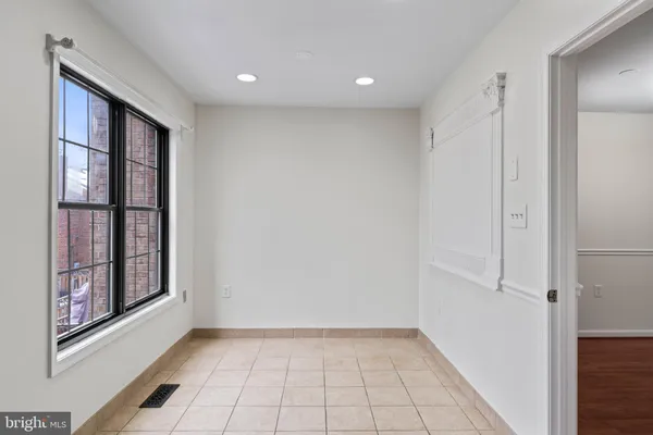 $3,600 | 5412 Wycklow Court, Alexandria, VA 22304