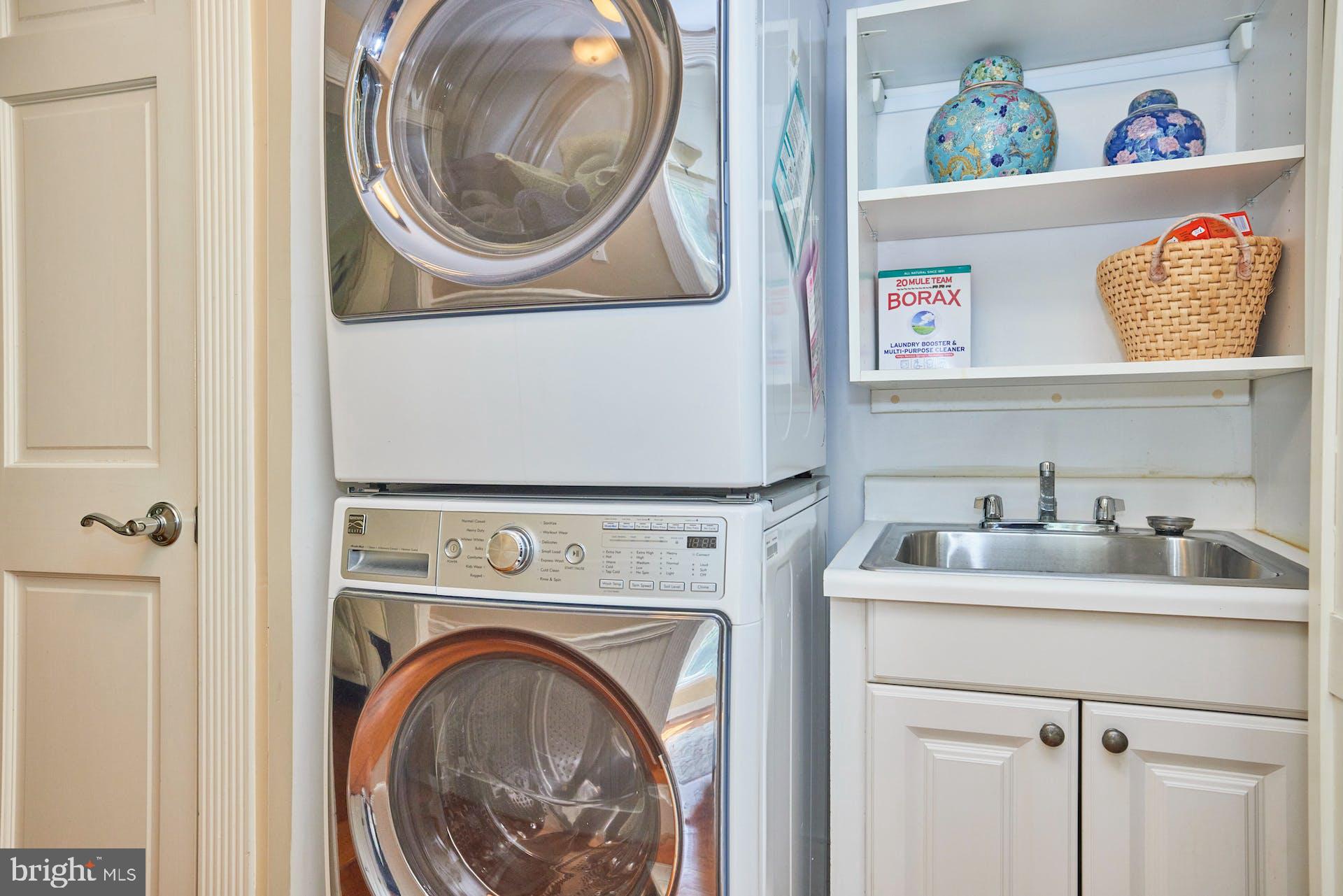 182 West Bay Front Road Lothian, MD 20711 - Photo 39 of 87 Laundry in primary suite