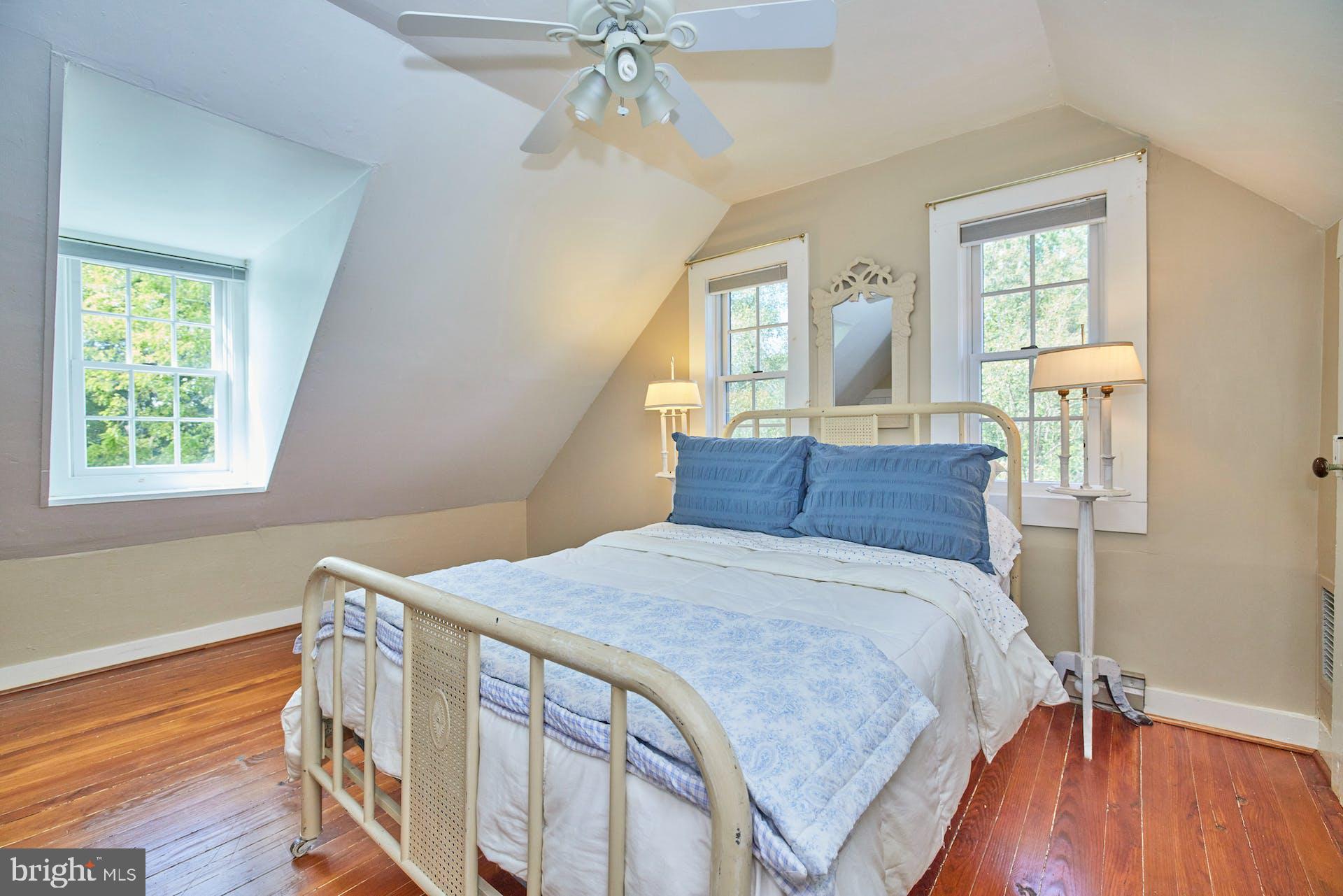 182 West Bay Front Road Lothian, MD 20711 - Photo 47 of 87 Bedroom 5