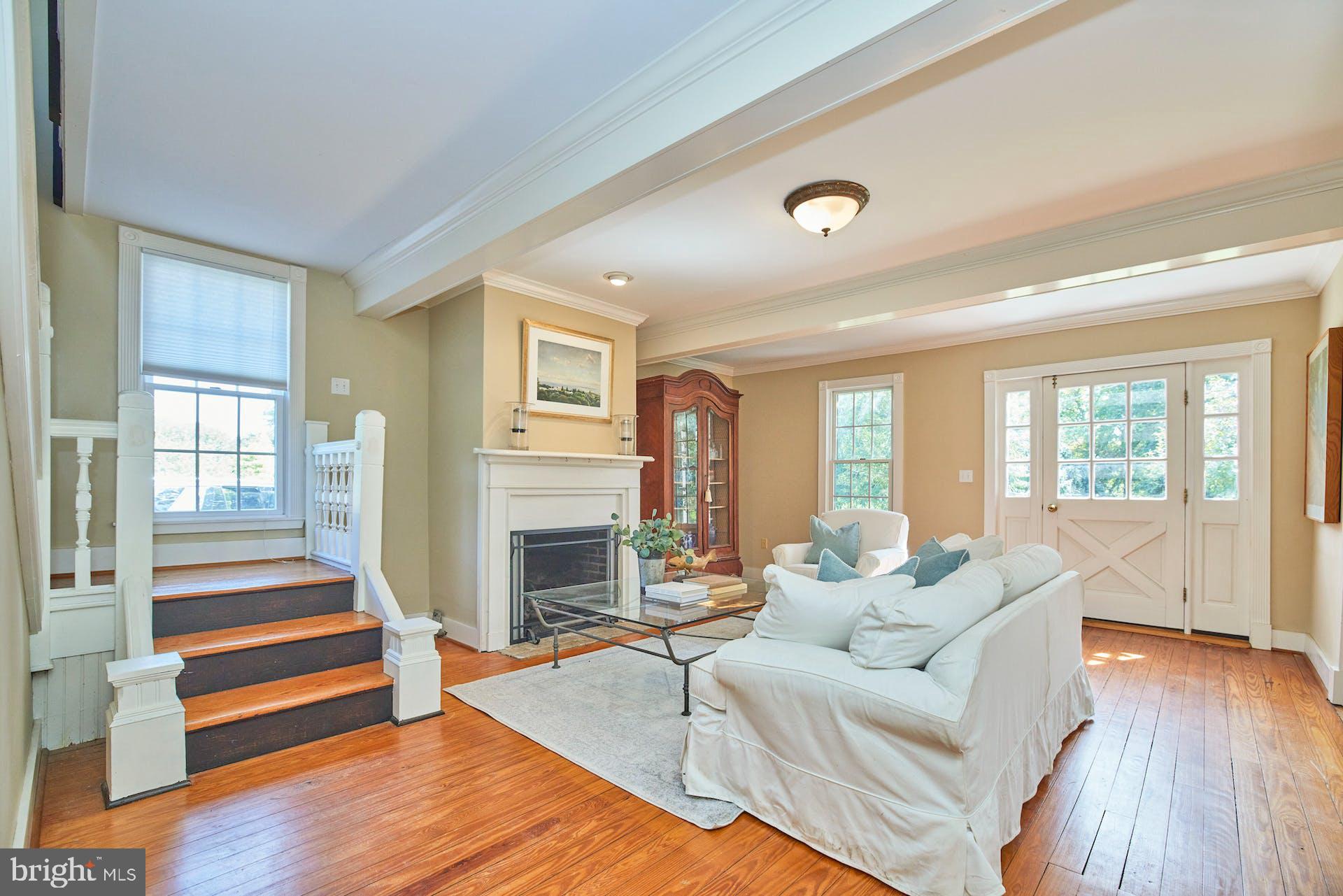 182 West Bay Front Road Lothian, MD 20711 - Photo 8 of 87 Sunny and beautiful living room with gas fireplace