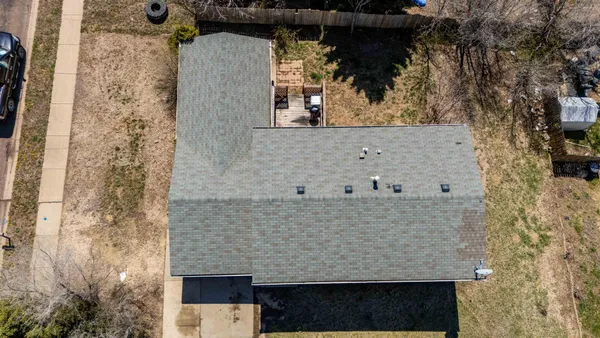 $1,000,000 | 11 6th Avenue West, Dickinson, ND 58601